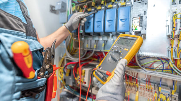 Best Local Electrician Companies  in Maple Heights Lake Desire, WA